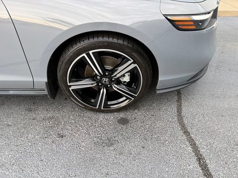 Used 2024 Honda Accord Sport image 19