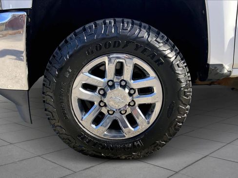 Used 2018 Chevrolet Silverado 2500 LTZ w/ Duramax Plus Package image 10