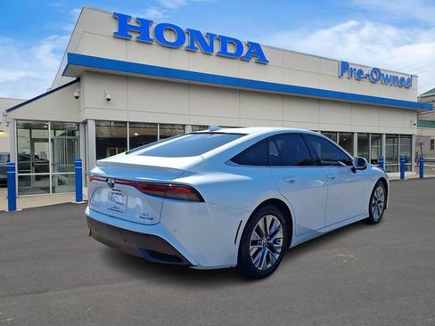 Used 2023 Toyota Mirai w/ Advanced Technology Package RWD image 4