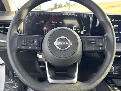 New 2026 Nissan Kicks S image 17