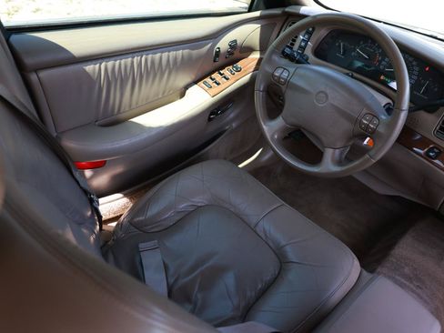 Used 2003 Buick Park Avenue w/ 1SE Package FWD image 20