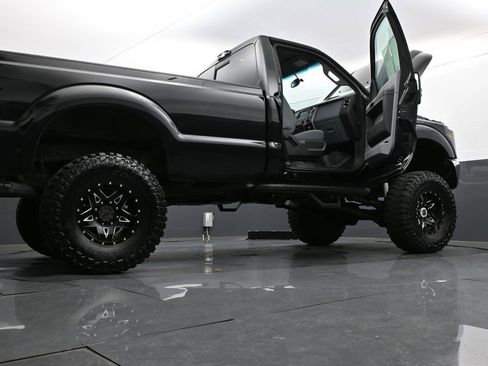 Used 2016 Ford F250 XLT w/ FX4 Off-Road Package image 29