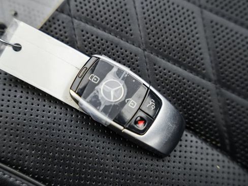 Used 2019 Mercedes-Benz S 560 4MATIC Sedan image 43