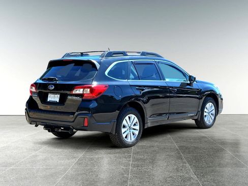 Used 2018 Subaru Outback 2.5i image 7