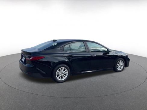 Used 2025 Toyota Camry LE image 15