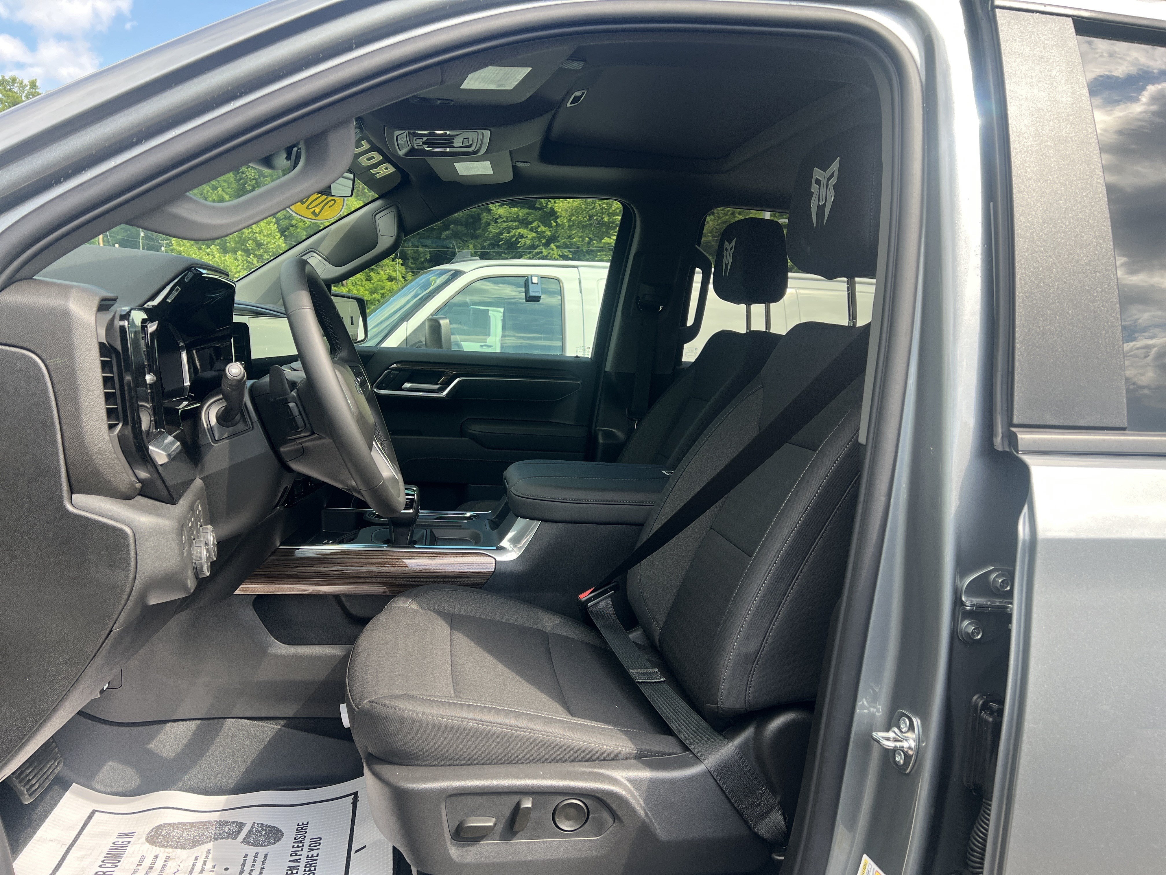 New 2026 Chevrolet Silverado 1500 RST AWD/4WD image 7