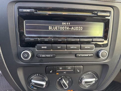 Used 2012 Volkswagen Jetta SE image 7