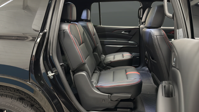 New 2027 Chevrolet Traverse RS w/ LPO, Floor Liner Package AWD/4WD image 25