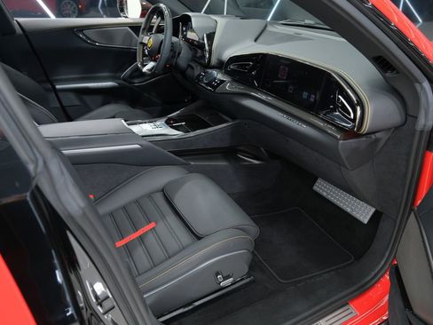 Used 2023 Ferrari Purosangue image 68