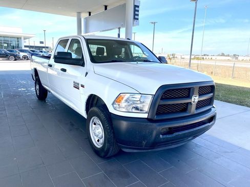 Used 2018 RAM 2500 Tradesman w/ Popular Equipment Group image 3