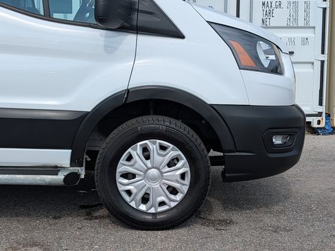 Certified 2025 Ford Transit 250 Low Roof w/ Exterior Upgrade Package RWD image 11