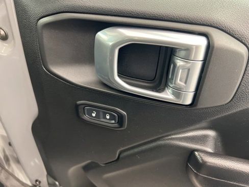 Used 2021 Jeep Wrangler Unlimited Sport image 24