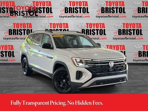 Used 2024 Volkswagen Atlas Peak Edition SEL AWD/4WD image 1
