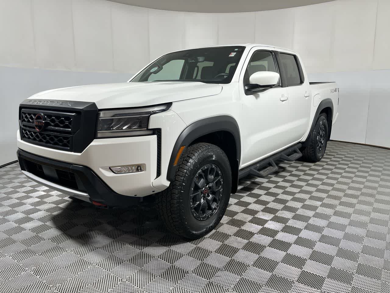 Used 2023 Nissan Frontier PRO-4X w/ Pro-4X Premium Package AWD/4WD image 4