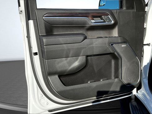 Used 2023 GMC Sierra 1500 SLT w/ SLT Premium Package image 24