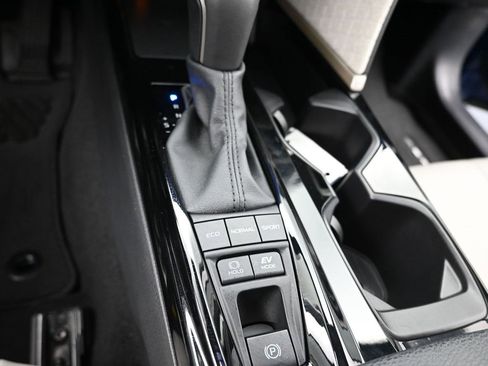 Certified 2025 Toyota Camry XLE image 17