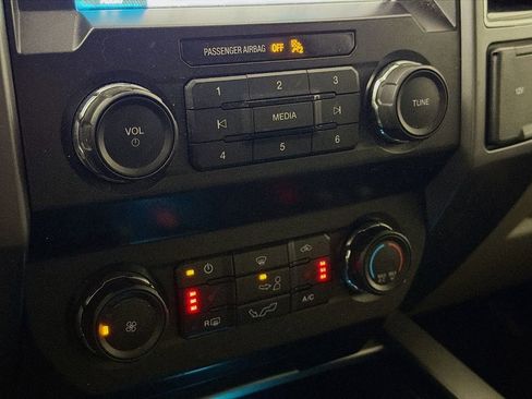 Used 2019 Ford F150 XLT w/ Equipment Group 302A Luxury image 19