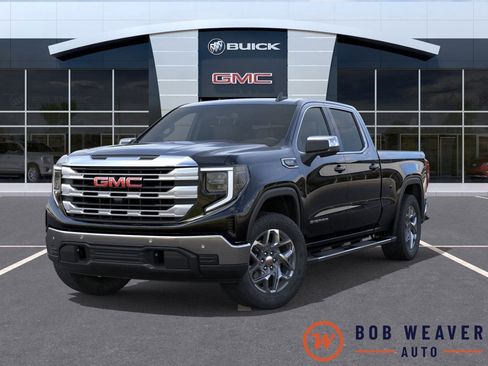 New 2026 GMC Sierra 1500 SLE image 6