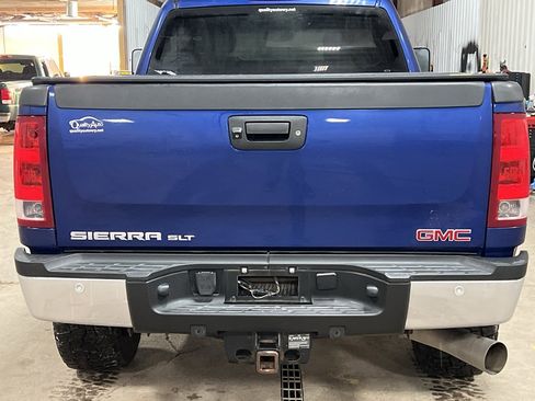 Used 2013 GMC Sierra 2500 SLT w/ SLT Convenience Package image 6