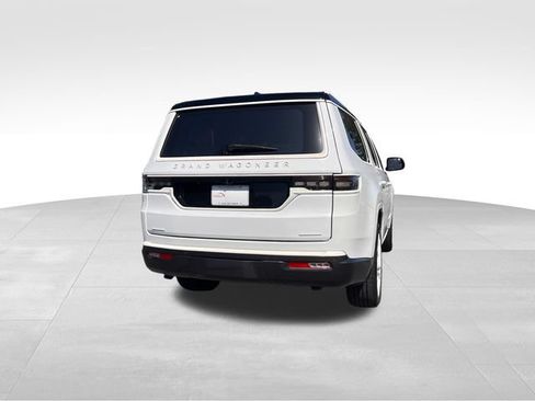 Used 2022 Jeep Grand Wagoneer Series III w/ Rear Seat Video Group 1 AWD/4WD image 5