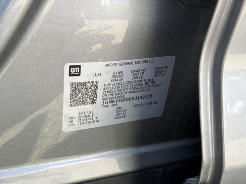 Used 2025 Chevrolet Traverse LT AWD/4WD image 34