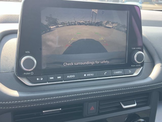 Used 2024 Nissan Rogue SV FWD image 37