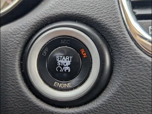 Used 2015 Dodge Durango Limited w/ Nav & Power Liftgate Group image 12