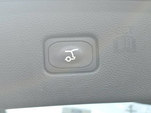 Certified 2024 Ford Edge SEL w/ Convenience Package AWD/4WD image 28