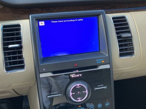 Used 2019 Ford Flex Limited image 4