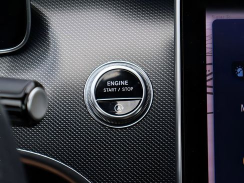 Certified 2024 Mercedes-Benz C 300 4MATIC Sedan image 27