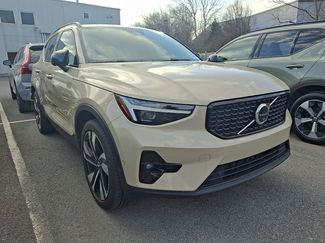 Used 2025 Volvo XC40 B5 Ultra w/ Climate Package video 1