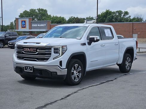 Used 2025 GMC Sierra 1500 SLT AWD/4WD image 2