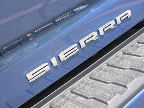 New 2026 GMC Sierra 3500 Denali Ultimate AWD/4WD image 9