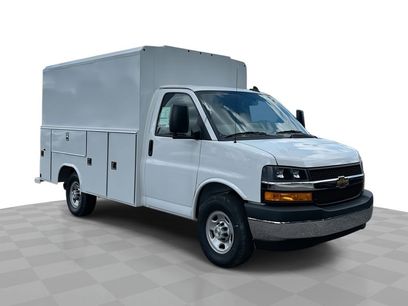 New 2025 Chevrolet Express 3500 w/ Power Convenience Package
