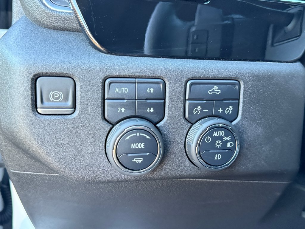 Used 2023 Chevrolet Silverado 1500 RST w/ Convenience Package II AWD/4WD image 23