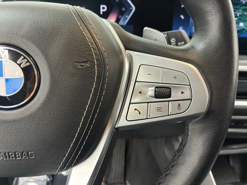 Used 2023 BMW X7 xDrive40i w/ Premium Package image 24