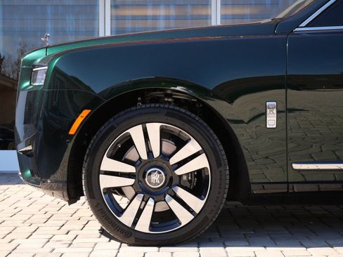 Used 2026 Rolls-Royce Cullinan AWD/4WD image 12