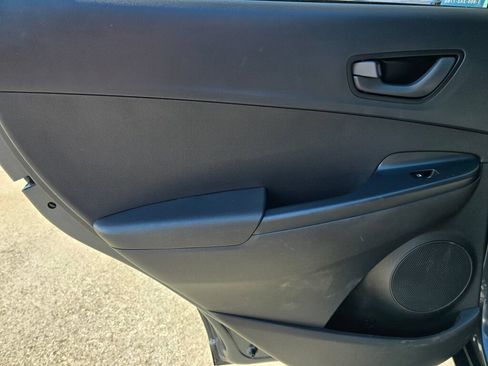 Used 2018 Hyundai Kona SEL FWD image 16