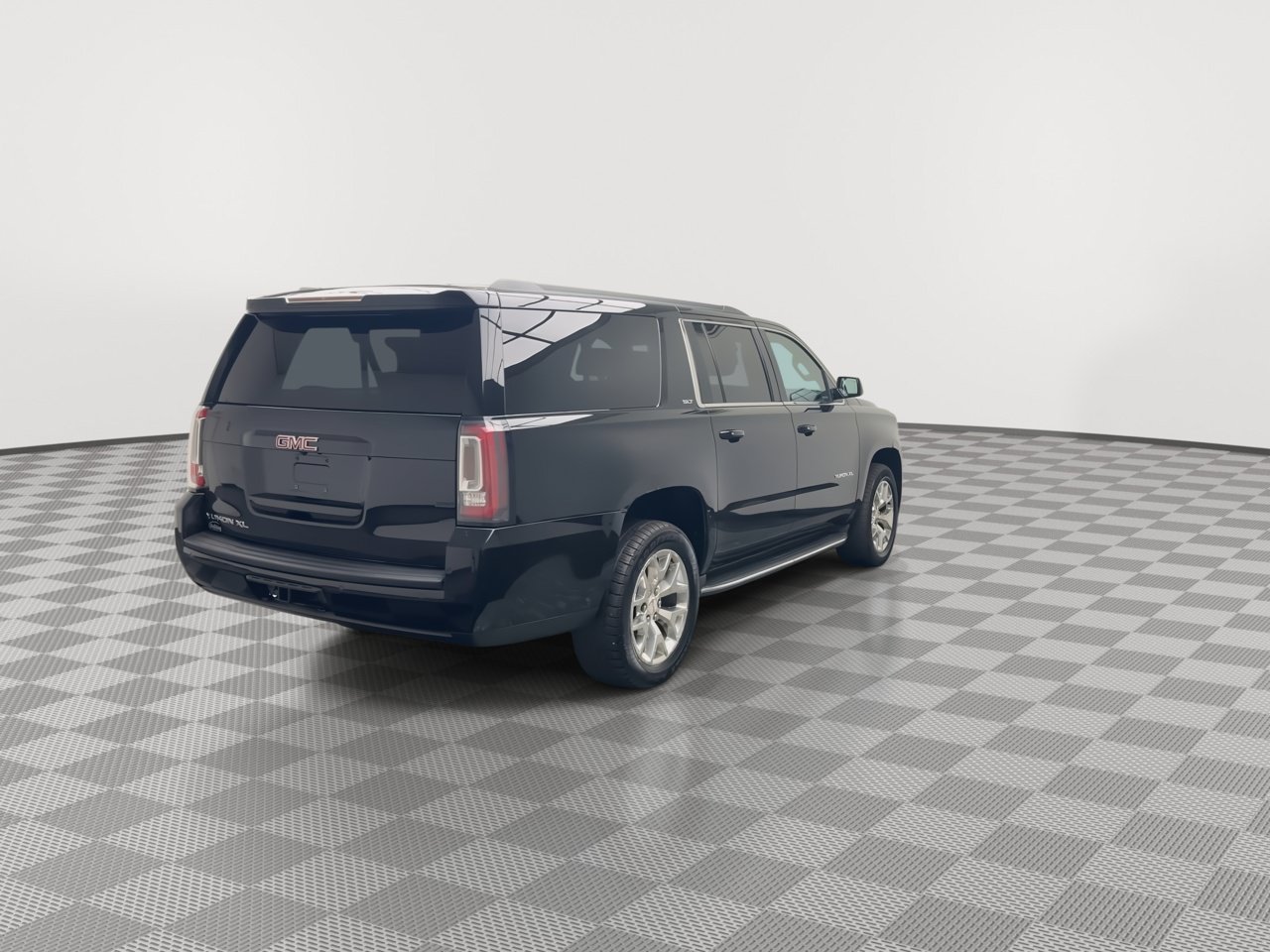 Used 2016 GMC Yukon XL SLT w/ Open Road Package AWD/4WD image 43