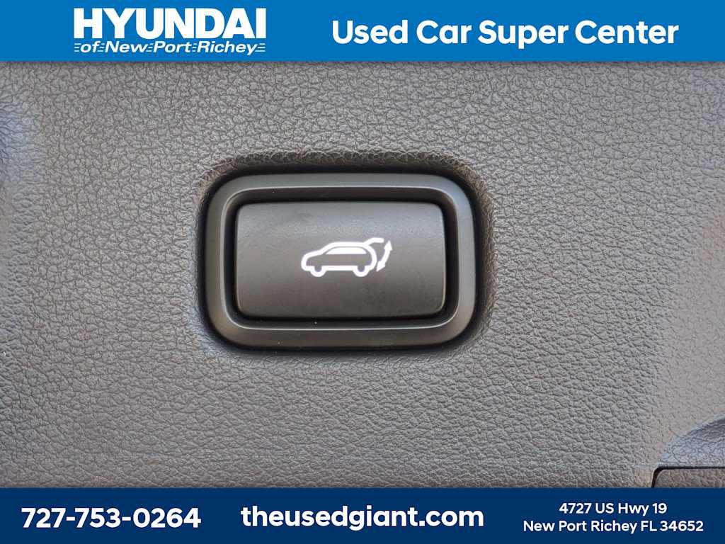 Certified 2024 Hyundai Palisade SEL FWD image 13