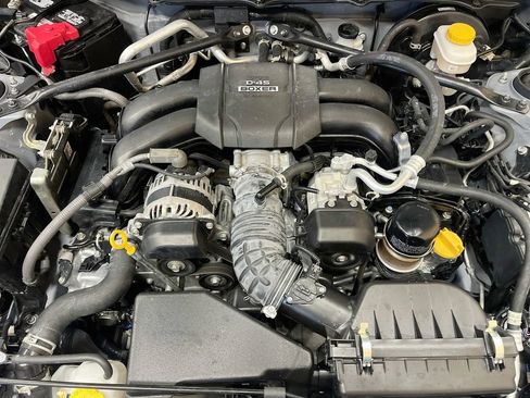 Used 2022 Toyota GR86 Premium w/ ALL Weather Mat Package (TMS) RWD image 28
