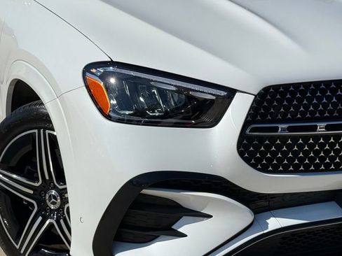 Used 2025 Mercedes-Benz GLE 350 4MATIC image 3