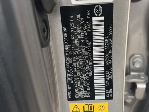 Used 2019 Lexus ES 350 image 23