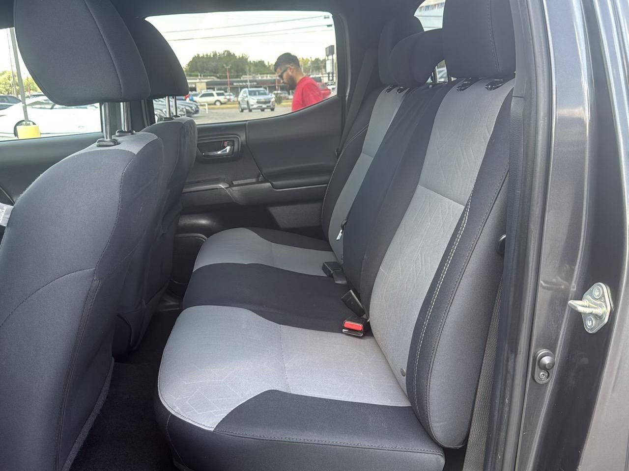 Used 2011 Dodge Challenger R/T RWD image 15