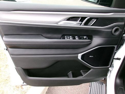 New 2026 Jeep Grand Wagoneer Limited image 5