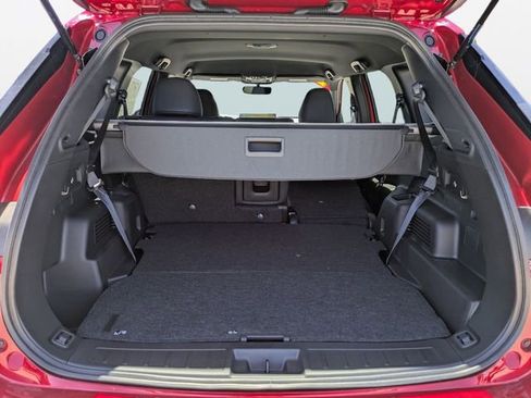 New 2026 Mitsubishi Outlander LE image 13