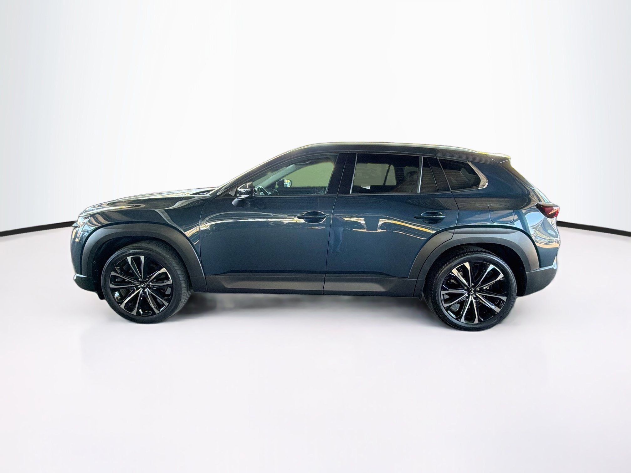 Used 2025 MAZDA CX-50 AWD 2.5 S w/ Premium Plus Pkg image 4