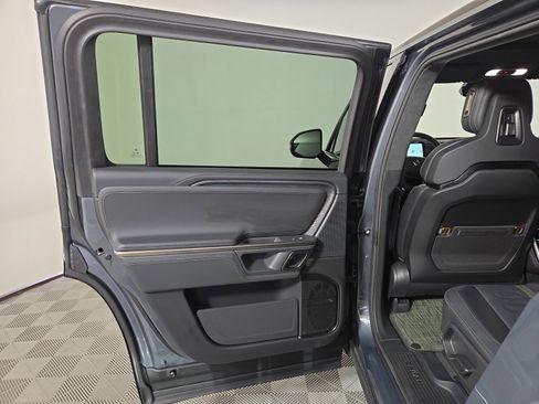 Used 2024 Rivian R1S Adventure AWD/4WD image 17