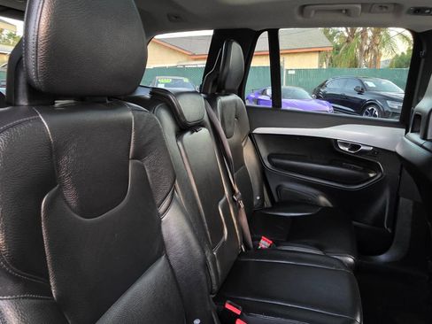 Used 2018 Volvo XC90 T5 Momentum w/ Convenience Package image 25