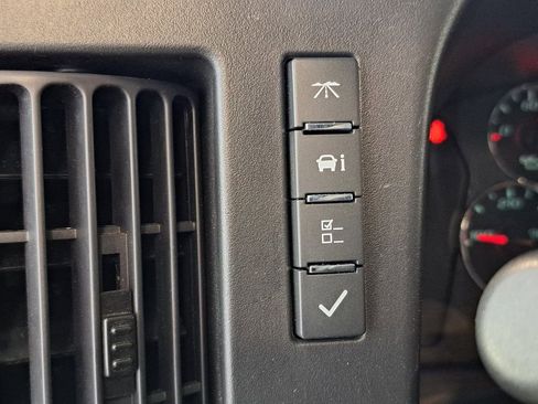 Used 2024 Chevrolet Express 2500 w/ Driver Convenience Package image 12